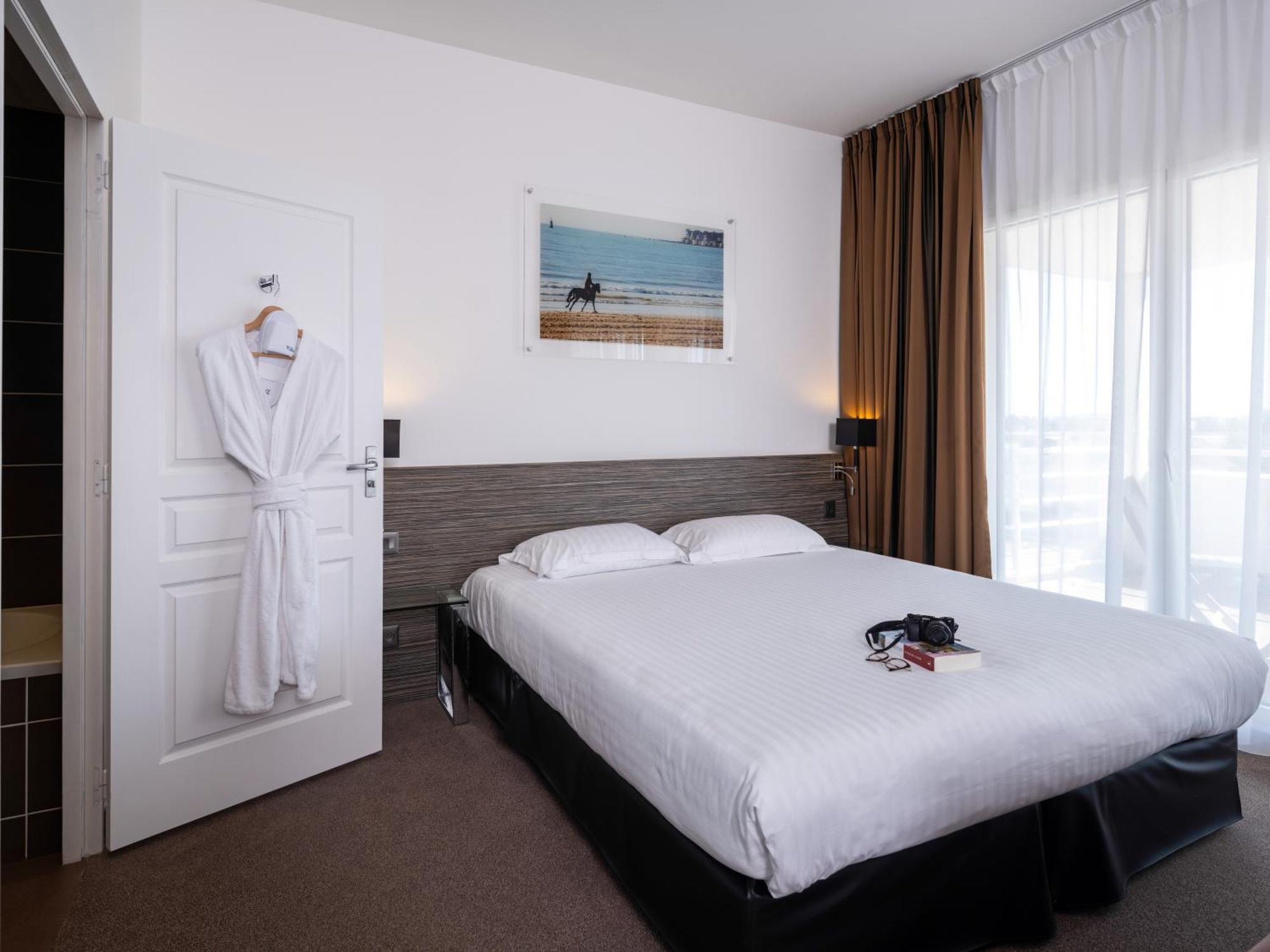 Golden Tulip La Baule Hotel Exterior foto